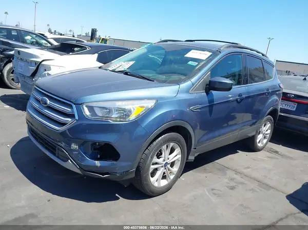 1FMCU9GD9JUC16336 2018 FORD ESCAPE - Image 2
