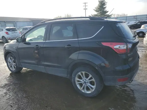 1FMCU9GD9JUC18653 2018 FORD ESCAPE - Image 2