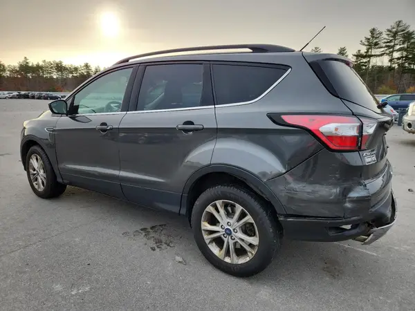 1FMCU9GD9JUC24260 2018 FORD ESCAPE - Image 2