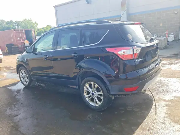 1FMCU9GD9JUC25439 2018 FORD ESCAPE - Image 2