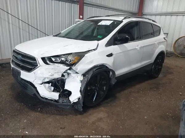 1FMCU9GD9JUC29460 2018 FORD ESCAPE - Image 2