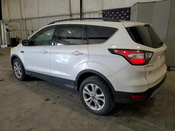 1FMCU9GD9JUC35548 2018 FORD ESCAPE - Image 2