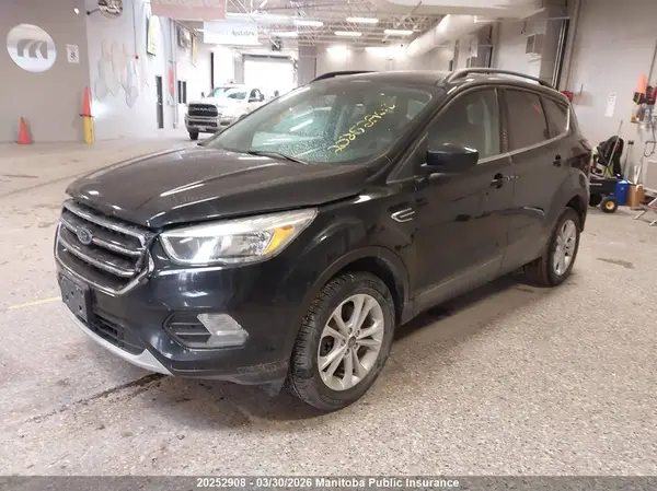 1FMCU9GD9JUC42340 2018 FORD ESCAPE - Image 2
