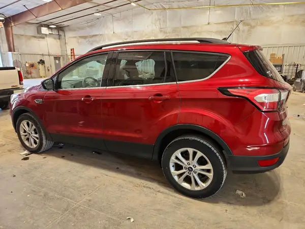 1FMCU9GD9JUC56187 2018 FORD ESCAPE - Image 2