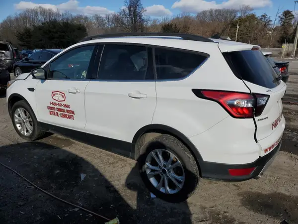 1FMCU9GD9JUC57453 2018 FORD ESCAPE - Image 2