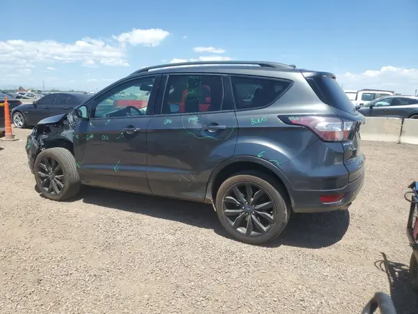 1FMCU9GD9JUC59705 2018 FORD ESCAPE - Image 2