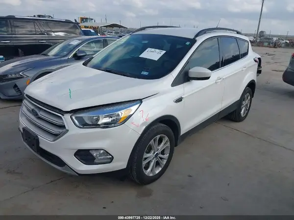 1FMCU9GD9JUC78254 2018 FORD ESCAPE - Image 2
