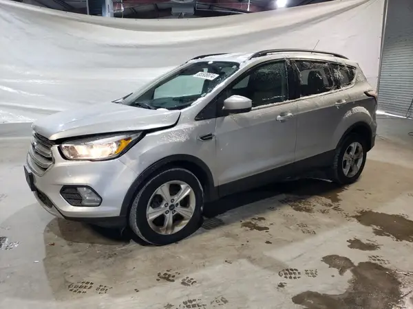 1FMCU9GD9JUC88668 2018 FORD ESCAPE - Image 1