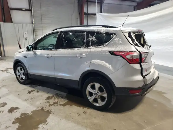 1FMCU9GD9JUC88668 2018 FORD ESCAPE - Image 2
