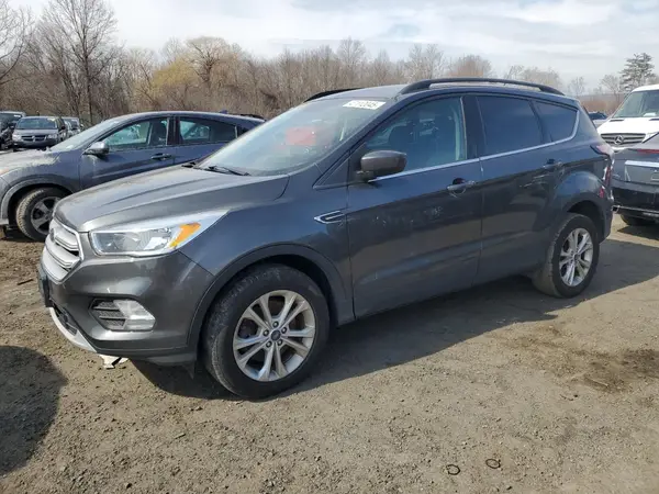 1FMCU9GD9JUC98388 2018 FORD ESCAPE - Image 1