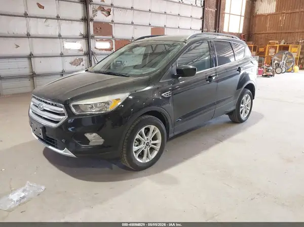 1FMCU9GD9JUD08711 2018 FORD ESCAPE - Image 2