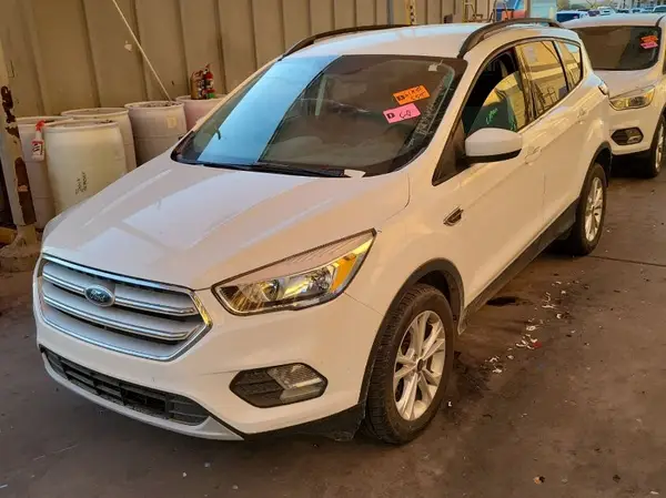 1FMCU9GD9JUD23595 2018 FORD ESCAPE - Image 2