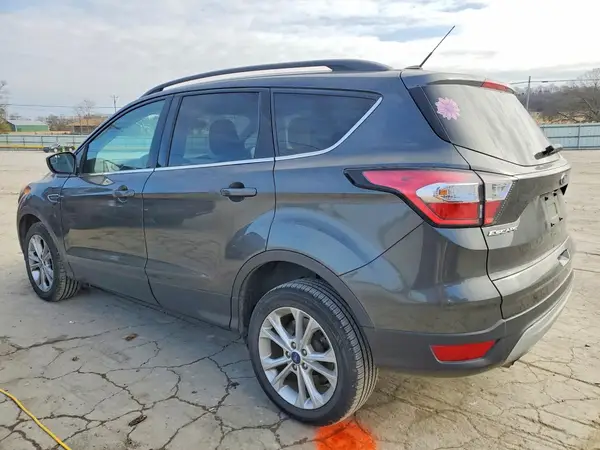 1FMCU9GD9JUD38873 2018 FORD ESCAPE - Image 2