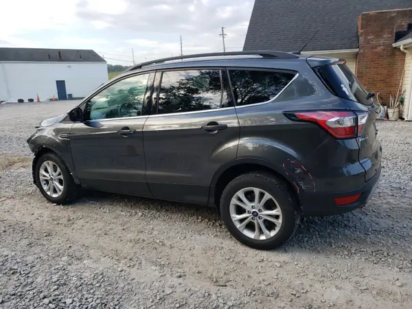 1FMCU9GD9JUD48268 2018 FORD ESCAPE - Image 2