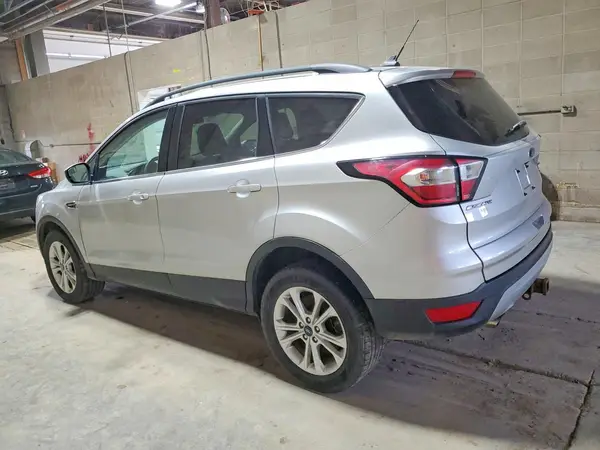 1FMCU9GD9JUD59805 2018 FORD ESCAPE - Image 2
