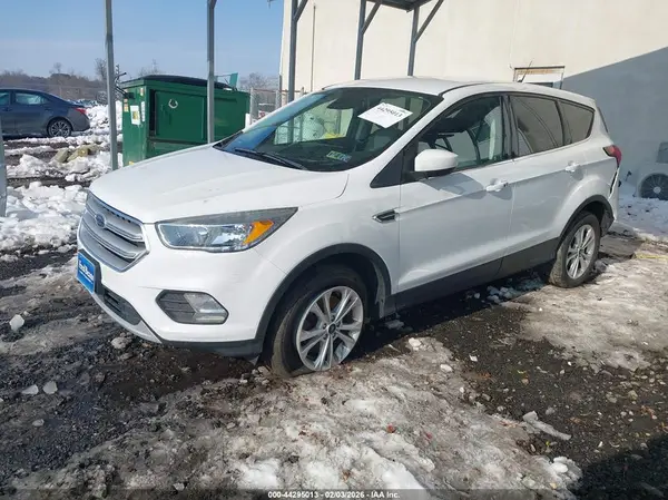 1FMCU9GD9KUA00648 2019 FORD ESCAPE - Image 2