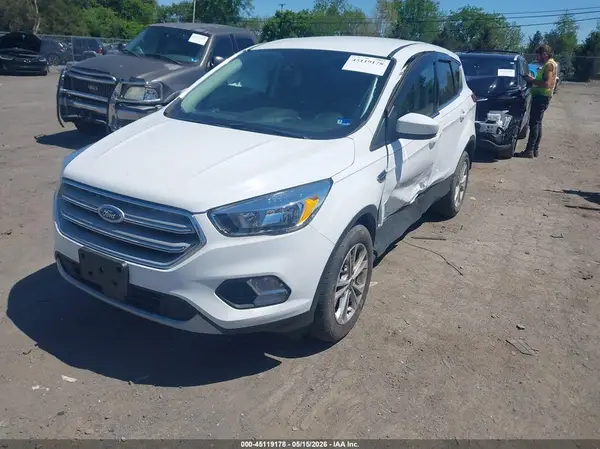 1FMCU9GD9KUA01198 2019 FORD ESCAPE - Image 2