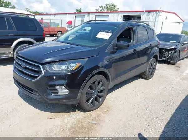 1FMCU9GD9KUA07793 2019 FORD ESCAPE - Image 2