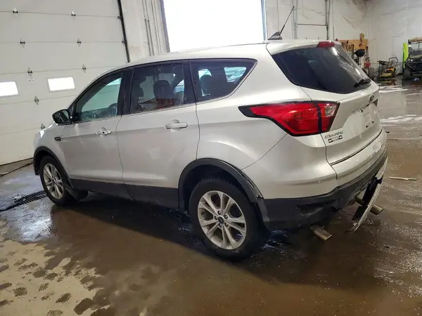 1FMCU9GD9KUA08765 2019 FORD ESCAPE - Image 2