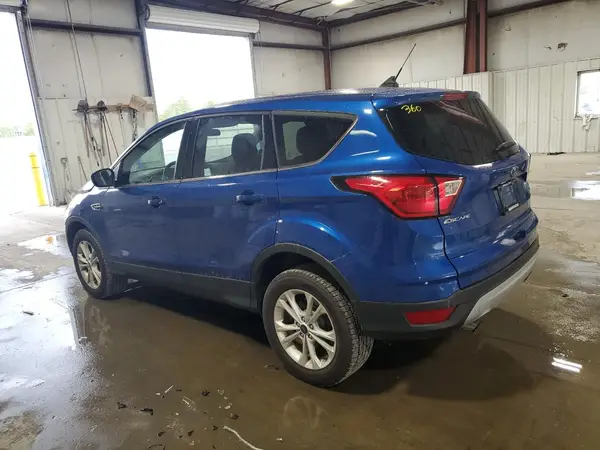 1FMCU9GD9KUA09270 2019 FORD ESCAPE - Image 2