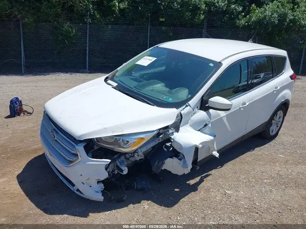 1FMCU9GD9KUA09981 2019 FORD ESCAPE - Image 2