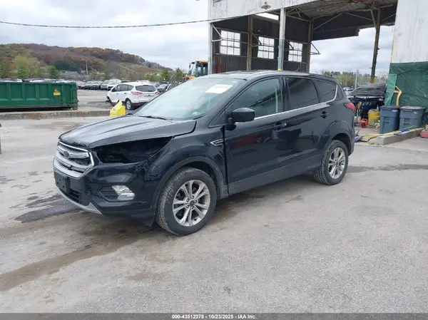 1FMCU9GD9KUA16610 2019 FORD ESCAPE - Image 2