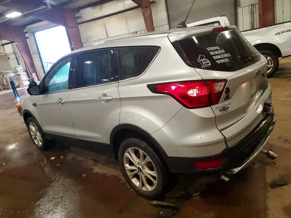 1FMCU9GD9KUA17255 2019 FORD ESCAPE - Image 2