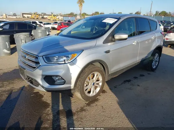 1FMCU9GD9KUA18714 2019 FORD ESCAPE - Image 2