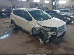 1FMCU9GD9KUA19832 2019 FORD ESCAPE