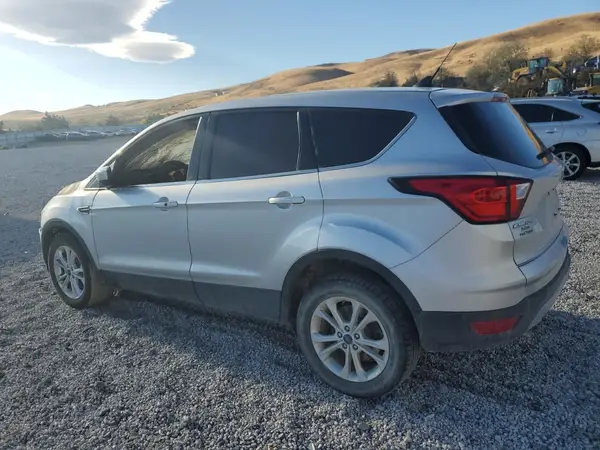 1FMCU9GD9KUA20902 2019 FORD ESCAPE - Image 2