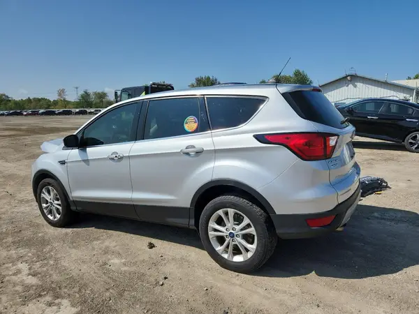 1FMCU9GD9KUA37635 2019 FORD ESCAPE - Image 2