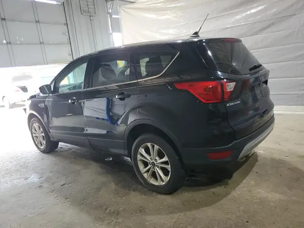 1FMCU9GD9KUA45590 2019 FORD ESCAPE - Image 2