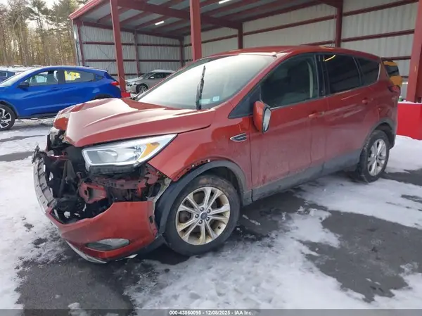 1FMCU9GD9KUA58310 2019 FORD ESCAPE - Image 2