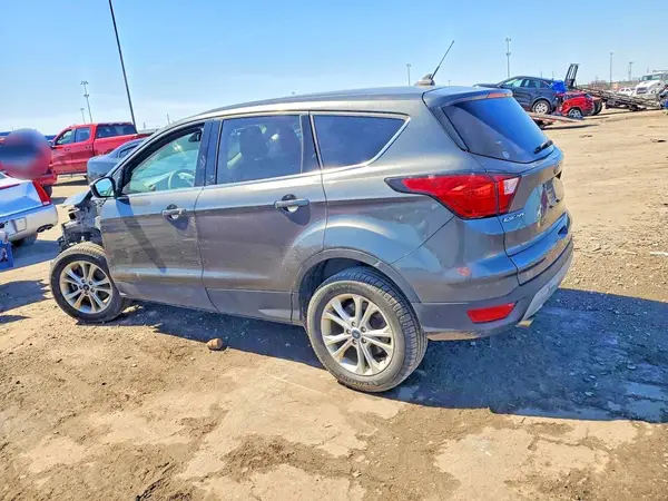 1FMCU9GD9KUA77956 2019 FORD ESCAPE - Image 2
