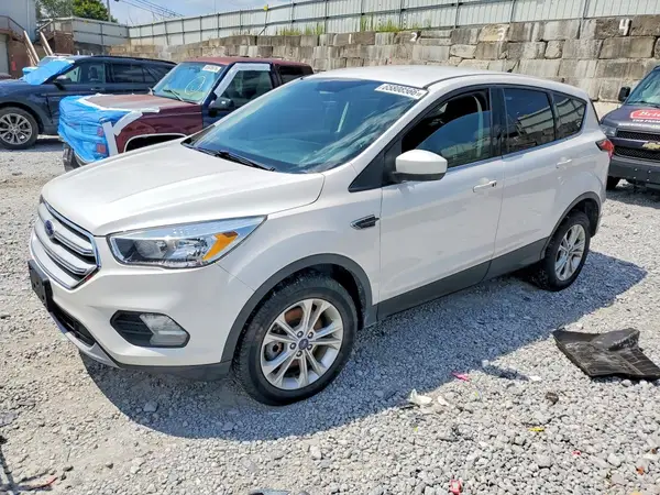 1FMCU9GD9KUA95213 2019 FORD ESCAPE - Image 1