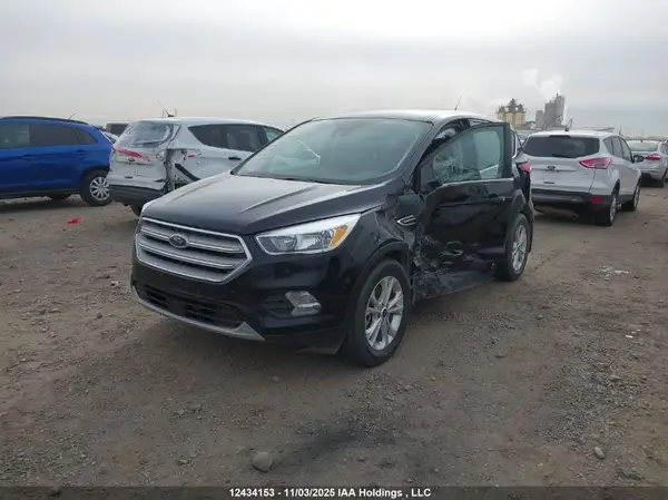 1FMCU9GD9KUB17145 2019 FORD ESCAPE - Image 2