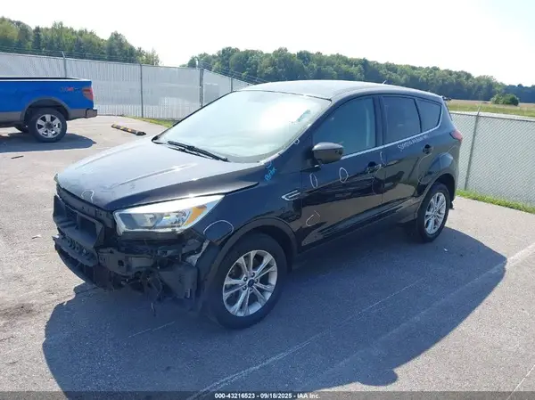 1FMCU9GD9KUB43129 2019 FORD ESCAPE - Image 2