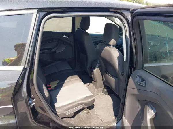 1FMCU9GD9KUB43129 2019 FORD ESCAPE - Image 8