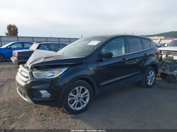 1FMCU9GD9KUB66992 2019 FORD ESCAPE - Image 2