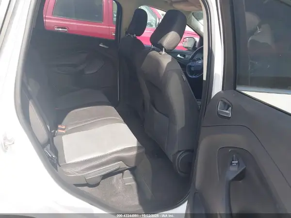 1FMCU9GD9KUB76390 2019 FORD ESCAPE - Image 8