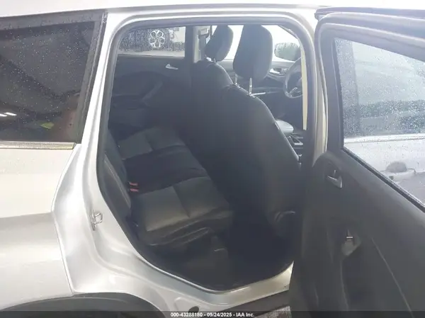1FMCU9GD9KUB99300 2019 FORD ESCAPE - Image 8