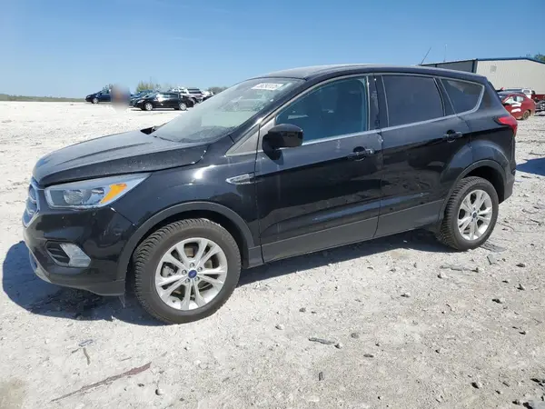 1FMCU9GD9KUC01126 2019 FORD ESCAPE - Image 1