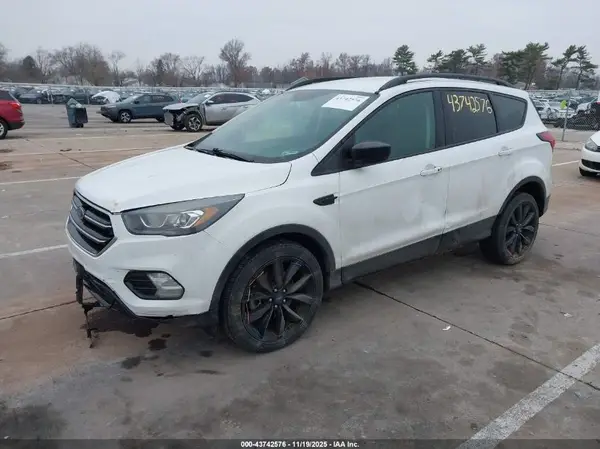 1FMCU9GD9KUC05838 2019 FORD ESCAPE - Image 2