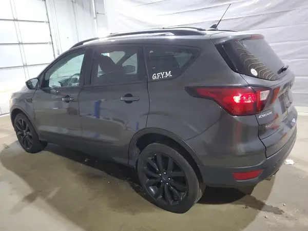 1FMCU9GD9KUC06083 2019 FORD ESCAPE - Image 2
