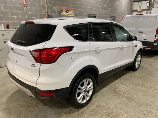 1FMCU9GD9KUC07900 2019 FORD ESCAPE - Image 1