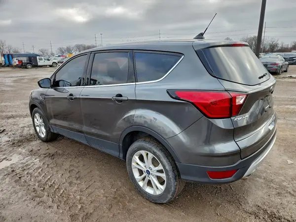 1FMCU9GD9KUC24129 2019 FORD ESCAPE - Image 2