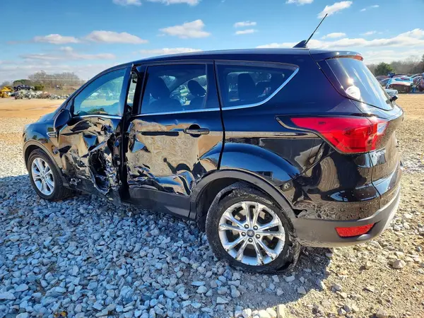 1FMCU9GD9KUC28178 2019 FORD ESCAPE - Image 2