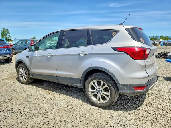 1FMCU9GD9KUC35373 2019 FORD ESCAPE - Image 2