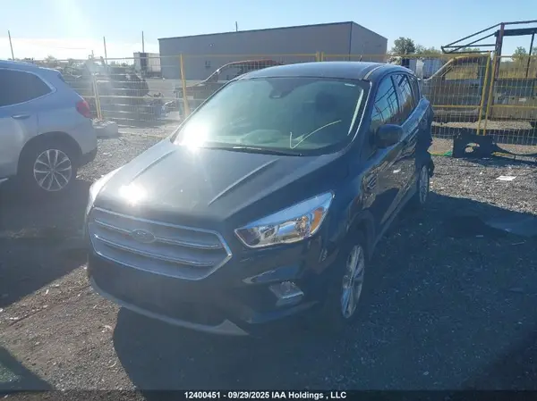 1FMCU9GD9KUC39195 2019 FORD ESCAPE - Image 2