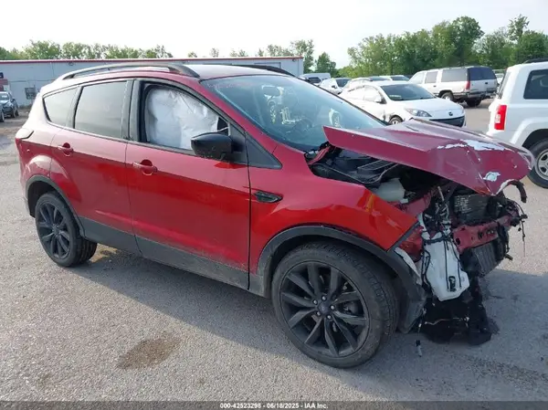 1FMCU9GD9KUC43974 2019 FORD ESCAPE - Image 1